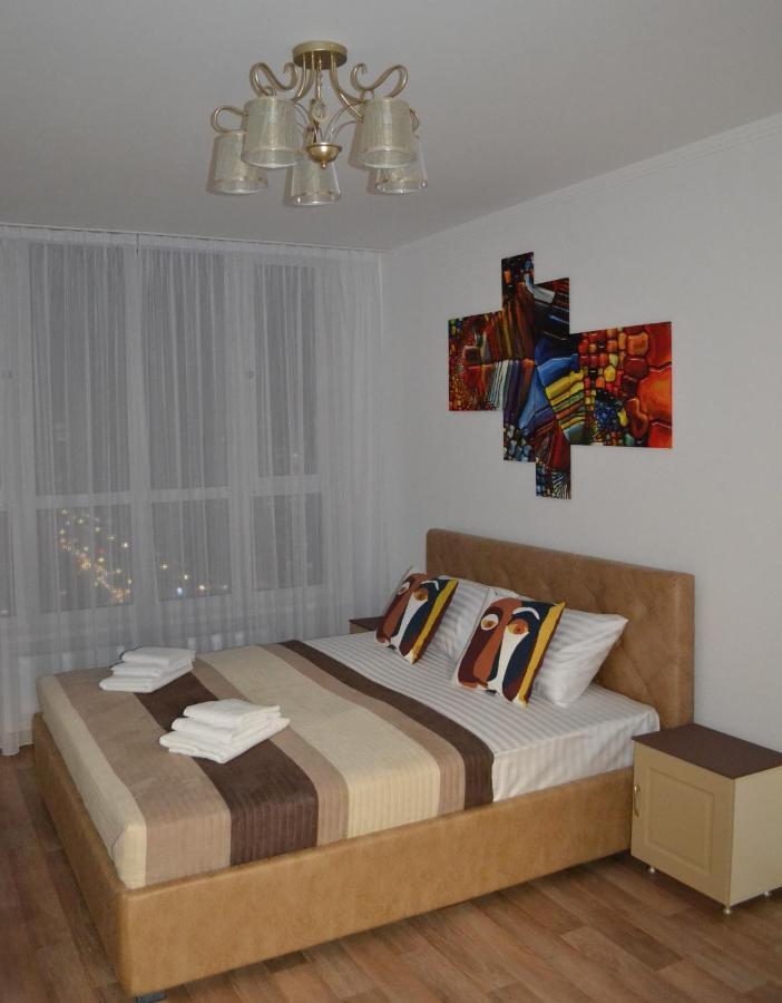 In The Sky Apartment Kiev Exterior foto